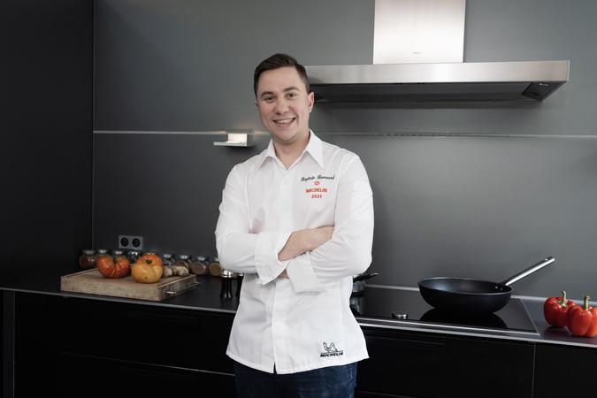 Le chef étoilé Michelin Baptiste Renouard